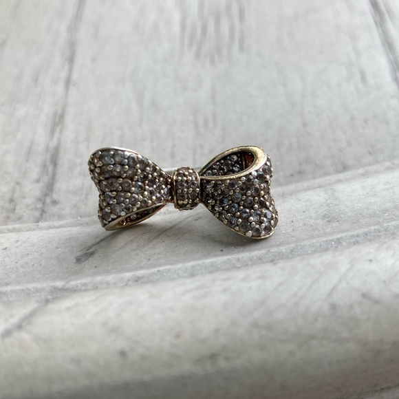 Sterling bow sparkle ring - Picture 1 of 11